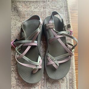 Chaco Women's Purple Green Women Sandals Size 9 Summer Shoes Slip On Strap